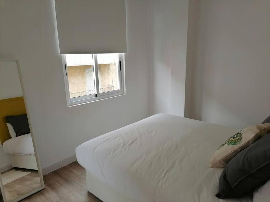 Apartamento Completamente Equipado Centro Ferrol Exterior foto